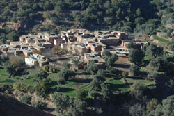 Westsahara, Marokko: Expeditionsreise Marokkos Sden - Dorf im Hohen Atlas gelegen